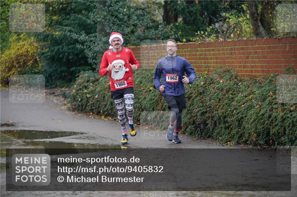 07.12.2025 - St. Pauli X-Mass-Run No. 15 Michael Burmester http://msf.ph/oto/9405832 07.12.2025 11:19:23 Laufen 1960, 1962 meine-sportfotos.de