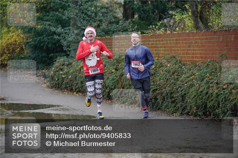 07.12.2025 - St. Pauli X-Mass-Run No. 15 Michael Burmester http://msf.ph/oto/9405833 07.12.2025 11:19:24 Laufen 1960, 1962 meine-sportfotos.de