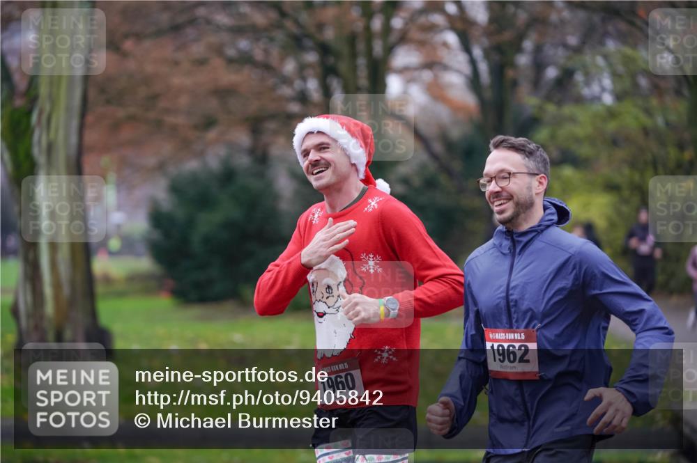 07.12.2025 - St. Pauli X-Mass-Run No. 15 Michael Burmester http://msf.ph/oto/9405842 07.12.2025 11:19:26 Laufen 15, 1960, 15, 1962 meine-sportfotos.de