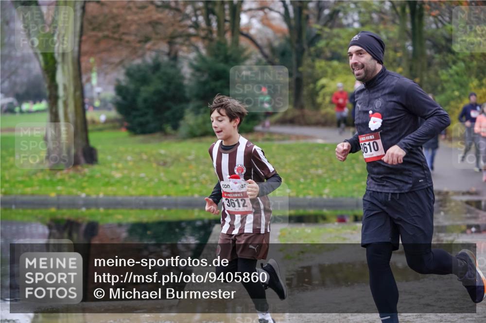 07.12.2025 - St. Pauli X-Mass-Run No. 15 Michael Burmester http://msf.ph/oto/9405860 07.12.2025 11:19:38 Laufen 15, 3612, 610 meine-sportfotos.de