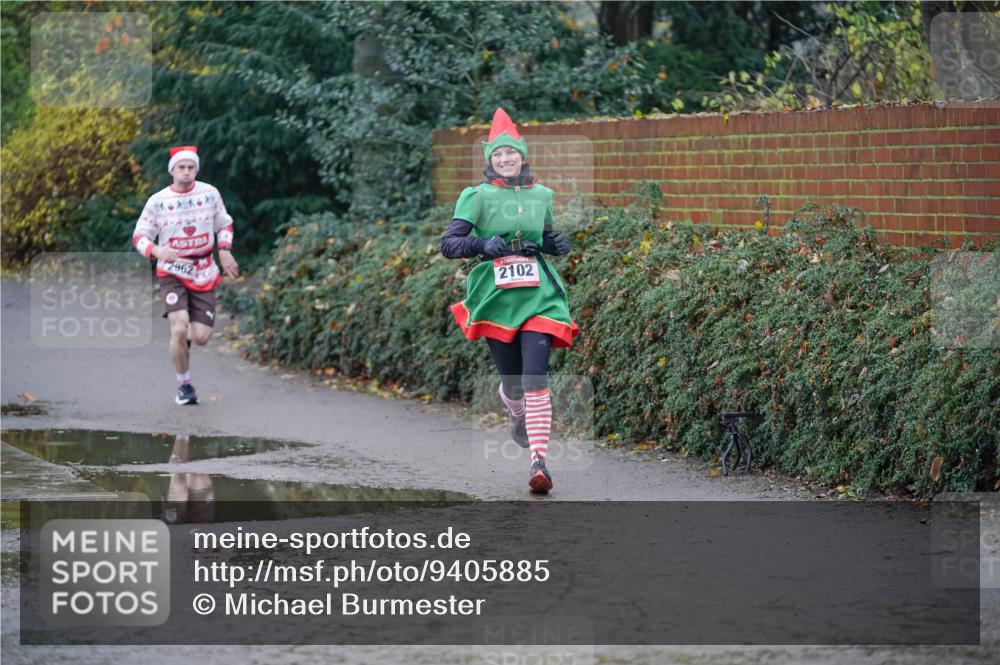 07.12.2025 - St. Pauli X-Mass-Run No. 15 Michael Burmester http://msf.ph/oto/9405885 07.12.2025 11:19:49 Laufen 2962, 2102 meine-sportfotos.de
