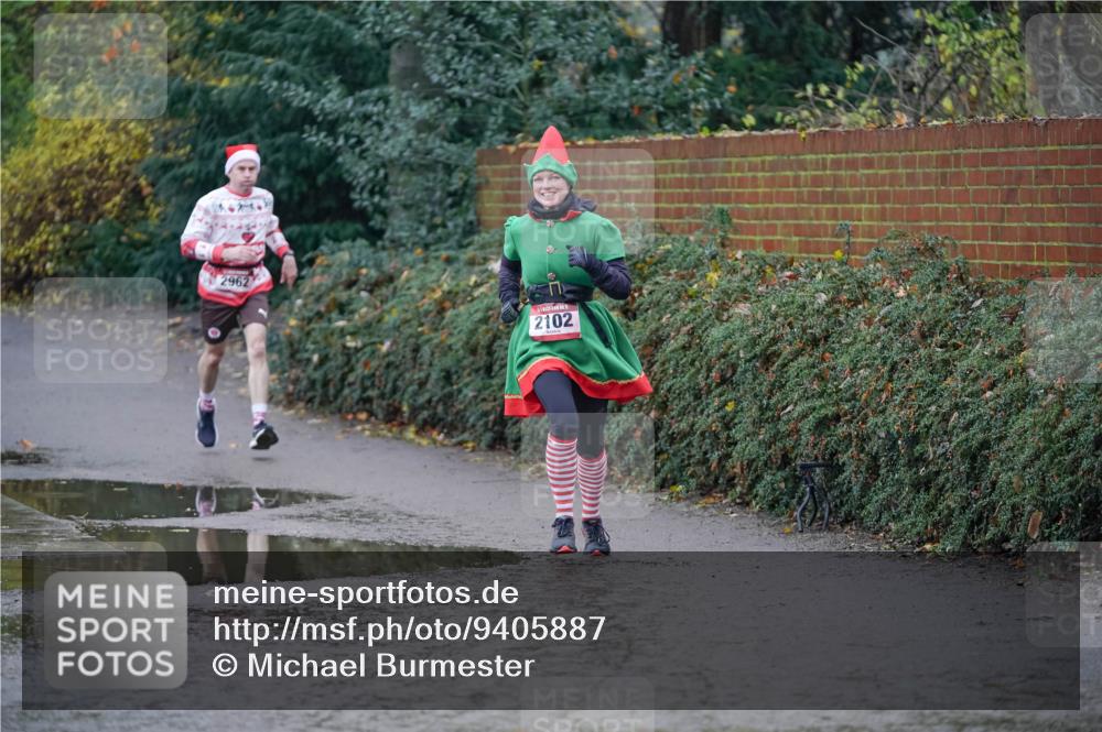 07.12.2025 - St. Pauli X-Mass-Run No. 15 Michael Burmester http://msf.ph/oto/9405887 07.12.2025 11:19:49 Laufen 2962, 2102 meine-sportfotos.de
