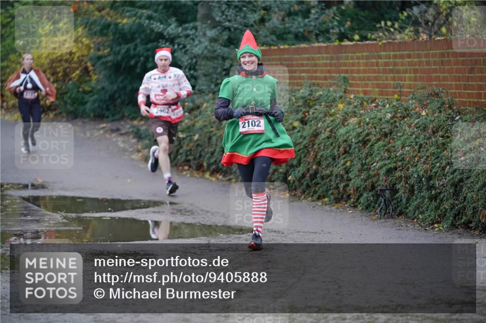 07.12.2025 - St. Pauli X-Mass-Run No. 15 Michael Burmester http://msf.ph/oto/9405888 07.12.2025 11:19:50 Laufen 2962, 2102 meine-sportfotos.de