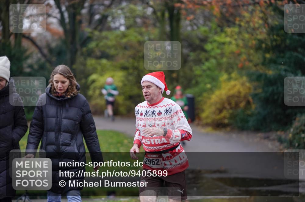 07.12.2025 - St. Pauli X-Mass-Run No. 15 Michael Burmester http://msf.ph/oto/9405899 07.12.2025 11:19:53 Laufen 15, 2962 meine-sportfotos.de