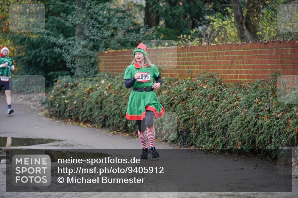 07.12.2025 - St. Pauli X-Mass-Run No. 15 Michael Burmester http://msf.ph/oto/9405912 07.12.2025 11:19:59 Laufen 3000, 099 meine-sportfotos.de