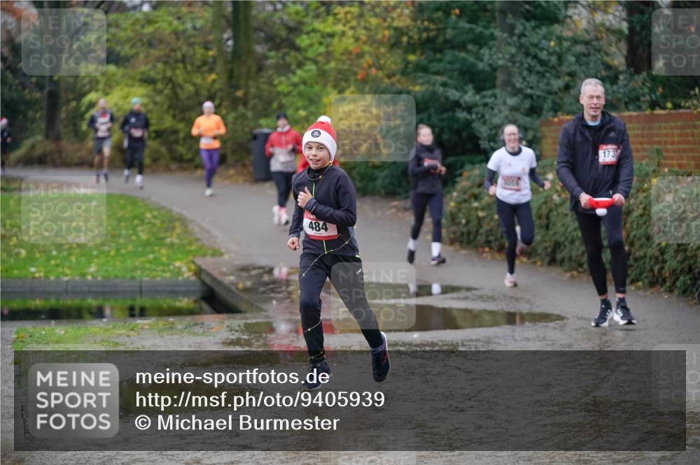 07.12.2025 - St. Pauli X-Mass-Run No. 15 Michael Burmester http://msf.ph/oto/9405939 07.12.2025 11:20:08 Laufen 484, 173 meine-sportfotos.de