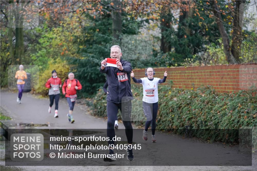 07.12.2025 - St. Pauli X-Mass-Run No. 15 Michael Burmester http://msf.ph/oto/9405945 07.12.2025 11:20:09 Laufen 1737, 3059 meine-sportfotos.de