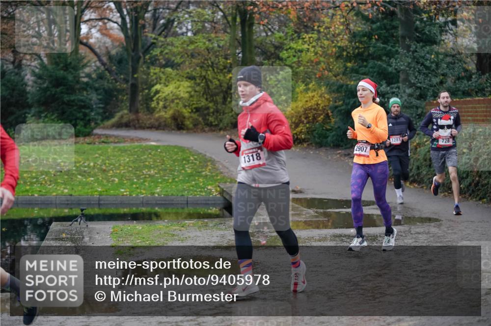 07.12.2025 - St. Pauli X-Mass-Run No. 15 Michael Burmester http://msf.ph/oto/9405978 07.12.2025 11:20:15 Laufen 1318, 2907, 1281, 728 meine-sportfotos.de