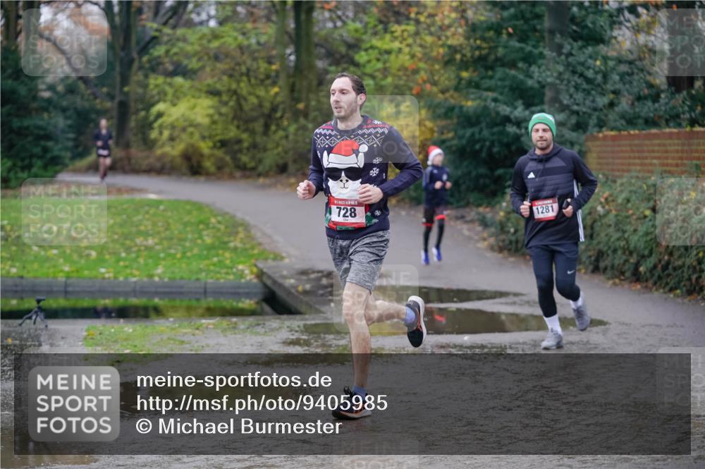 07.12.2025 - St. Pauli X-Mass-Run No. 15 Michael Burmester http://msf.ph/oto/9405985 07.12.2025 11:20:18 Laufen 728, 1281 meine-sportfotos.de