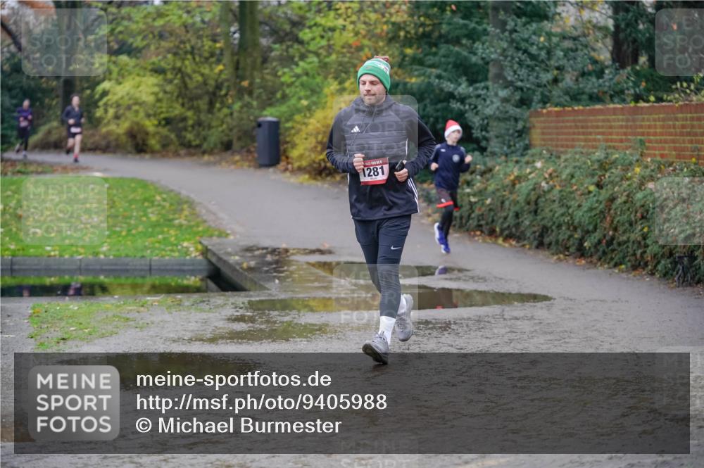 07.12.2025 - St. Pauli X-Mass-Run No. 15 Michael Burmester http://msf.ph/oto/9405988 07.12.2025 11:20:19 Laufen 1281 meine-sportfotos.de