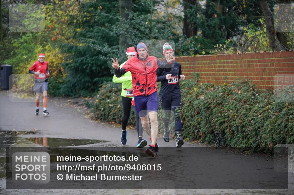 07.12.2025 - St. Pauli X-Mass-Run No. 15 Michael Burmester http://msf.ph/oto/9406015 07.12.2025 11:20:35 Laufen 200, 3931 meine-sportfotos.de