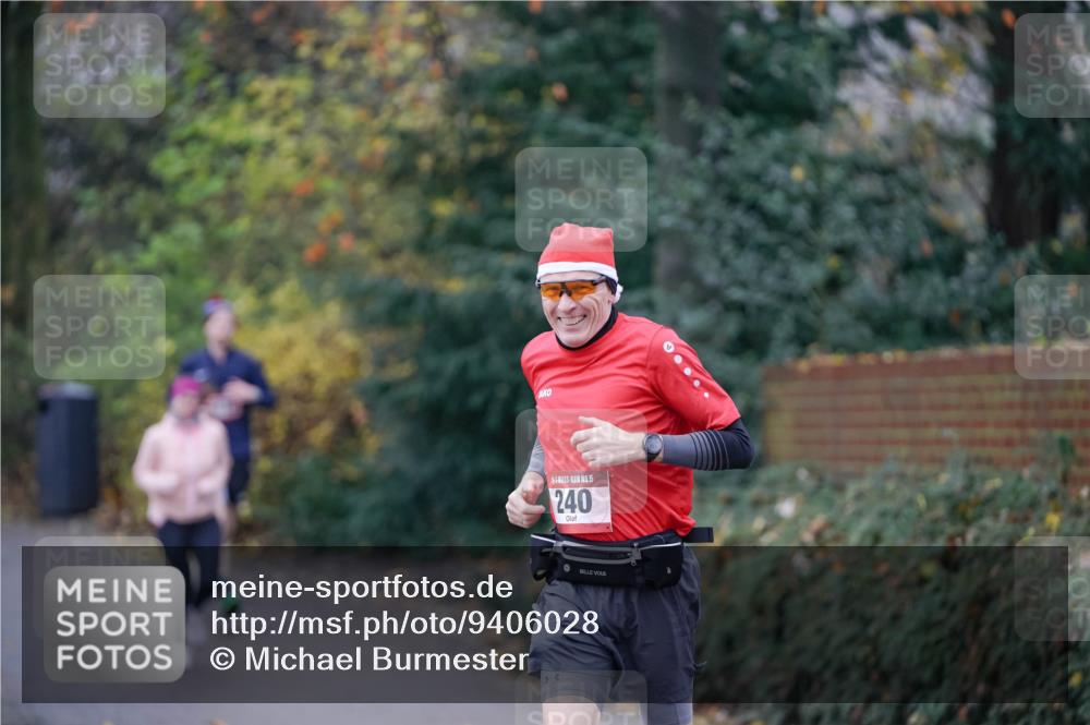 07.12.2025 - St. Pauli X-Mass-Run No. 15 Michael Burmester http://msf.ph/oto/9406028 07.12.2025 11:20:39 Laufen 15, 240 meine-sportfotos.de