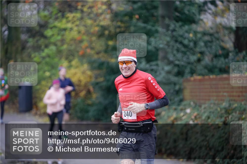 07.12.2025 - St. Pauli X-Mass-Run No. 15 Michael Burmester http://msf.ph/oto/9406029 07.12.2025 11:20:40 Laufen 240, 200 meine-sportfotos.de