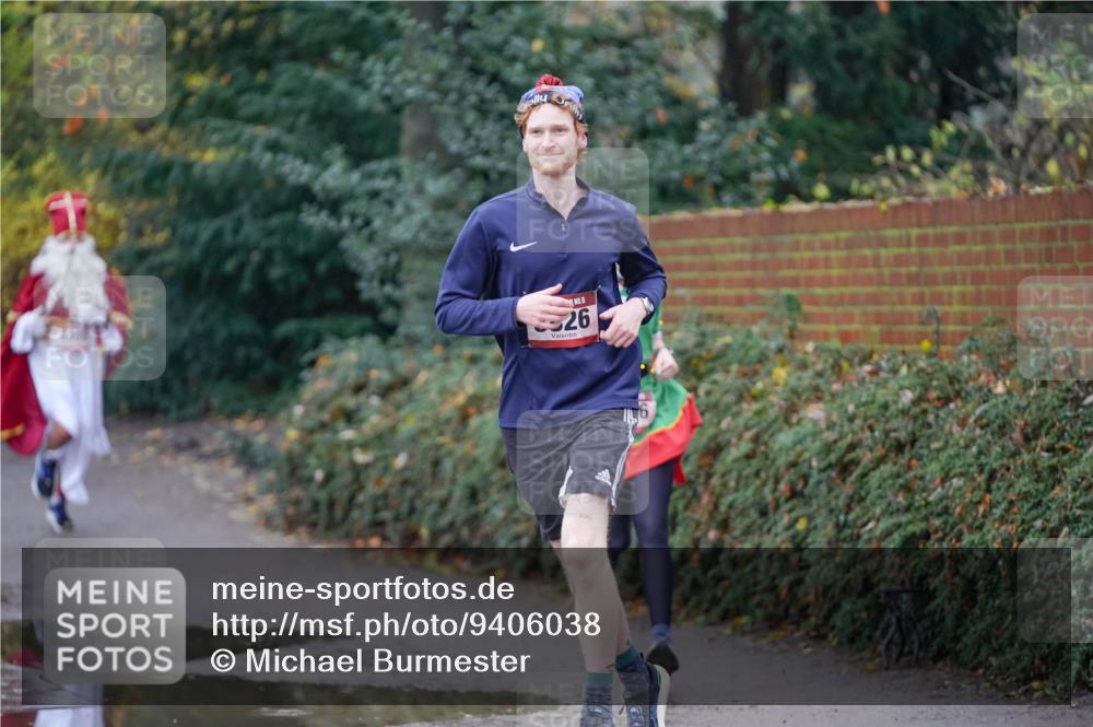 07.12.2025 - St. Pauli X-Mass-Run No. 15 Michael Burmester http://msf.ph/oto/9406038 07.12.2025 11:20:45 Laufen 15, 26 meine-sportfotos.de
