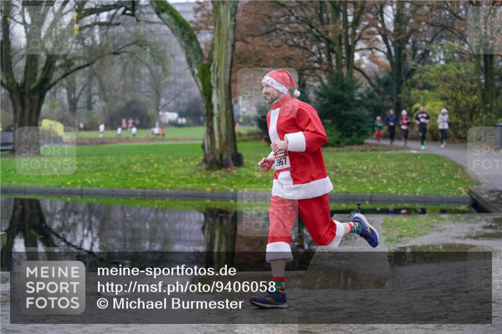 07.12.2025 - St. Pauli X-Mass-Run No. 15 Michael Burmester http://msf.ph/oto/9406058 07.12.2025 11:20:52 Laufen 3967 meine-sportfotos.de