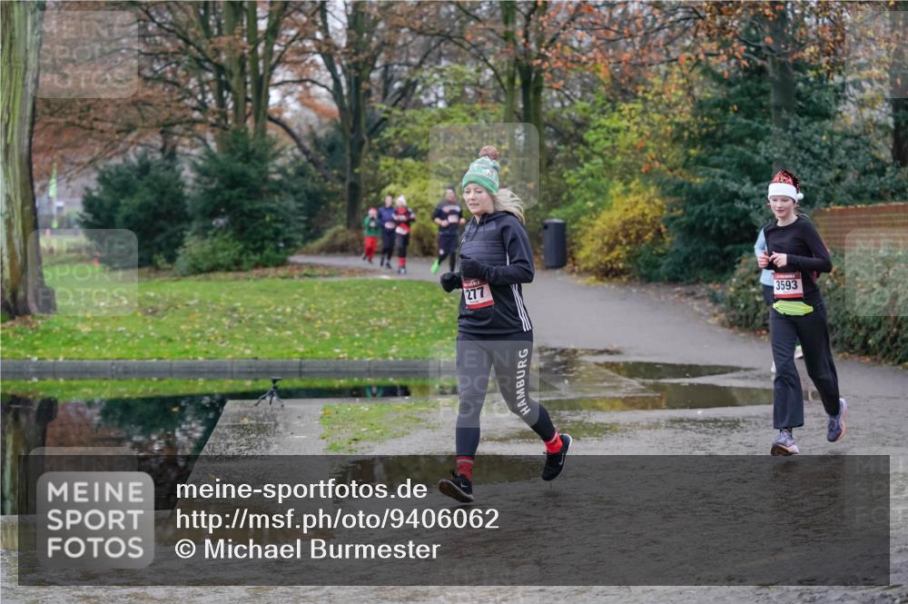 07.12.2025 - St. Pauli X-Mass-Run No. 15 Michael Burmester http://msf.ph/oto/9406062 07.12.2025 11:20:54 Laufen 277, 3593 meine-sportfotos.de