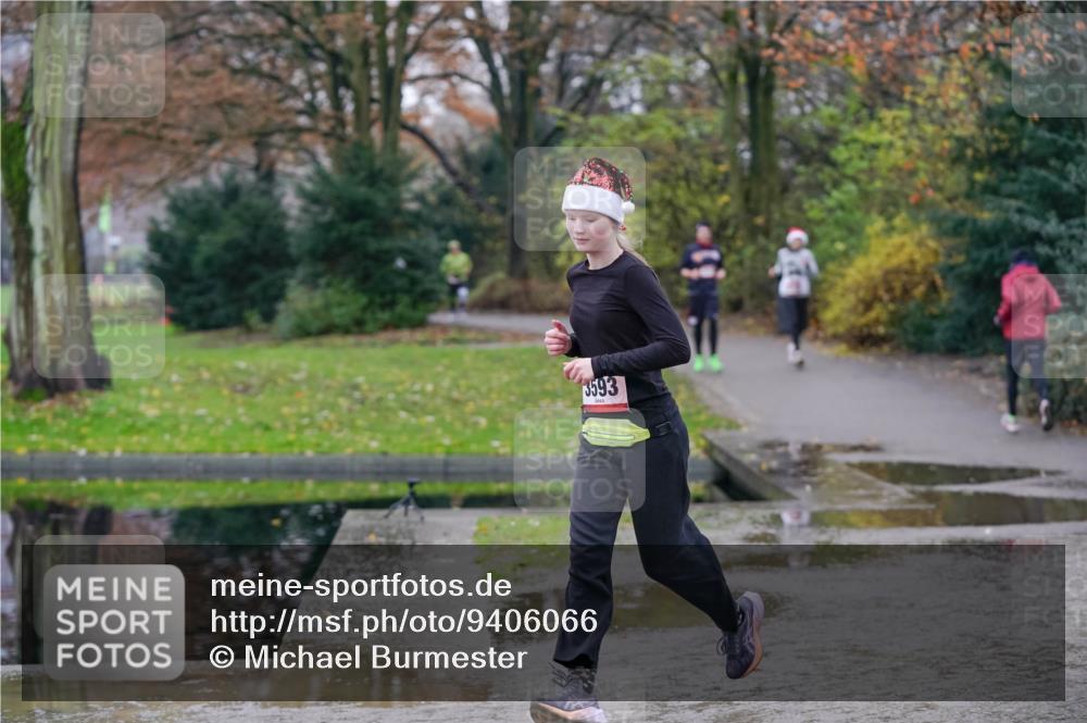 07.12.2025 - St. Pauli X-Mass-Run No. 15 Michael Burmester http://msf.ph/oto/9406066 07.12.2025 11:20:56 Laufen 3593 meine-sportfotos.de