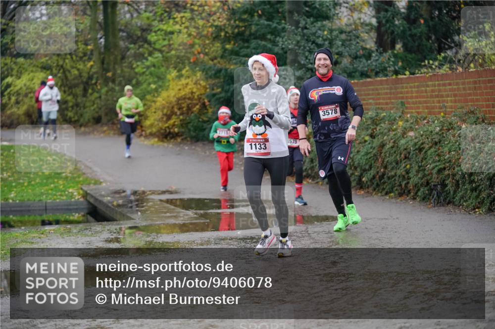 07.12.2025 - St. Pauli X-Mass-Run No. 15 Michael Burmester http://msf.ph/oto/9406078 07.12.2025 11:21:03 Laufen 2715, 1133, 1575, 3578 meine-sportfotos.de