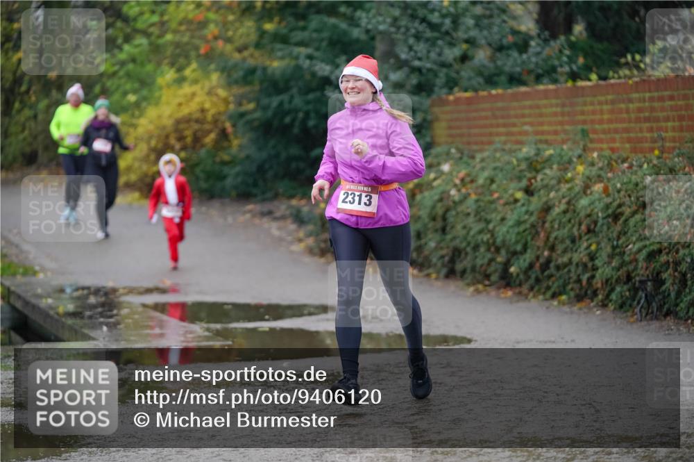 07.12.2025 - St. Pauli X-Mass-Run No. 15 Michael Burmester http://msf.ph/oto/9406120 07.12.2025 11:21:16 Laufen 15, 2313 meine-sportfotos.de