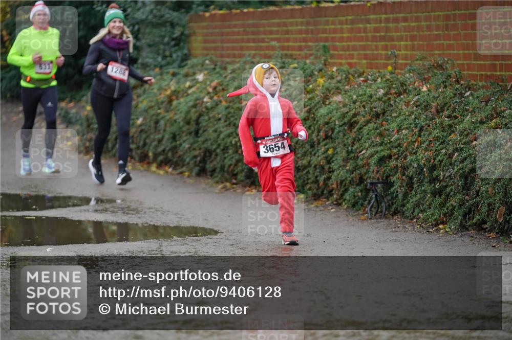 07.12.2025 - St. Pauli X-Mass-Run No. 15 Michael Burmester http://msf.ph/oto/9406128 07.12.2025 11:21:19 Laufen 1288, 3654 meine-sportfotos.de