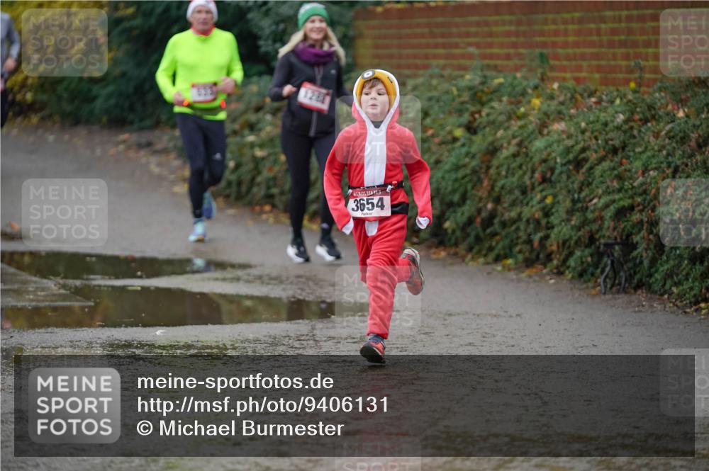 07.12.2025 - St. Pauli X-Mass-Run No. 15 Michael Burmester http://msf.ph/oto/9406131 07.12.2025 11:21:20 Laufen 1288, 3654 meine-sportfotos.de
