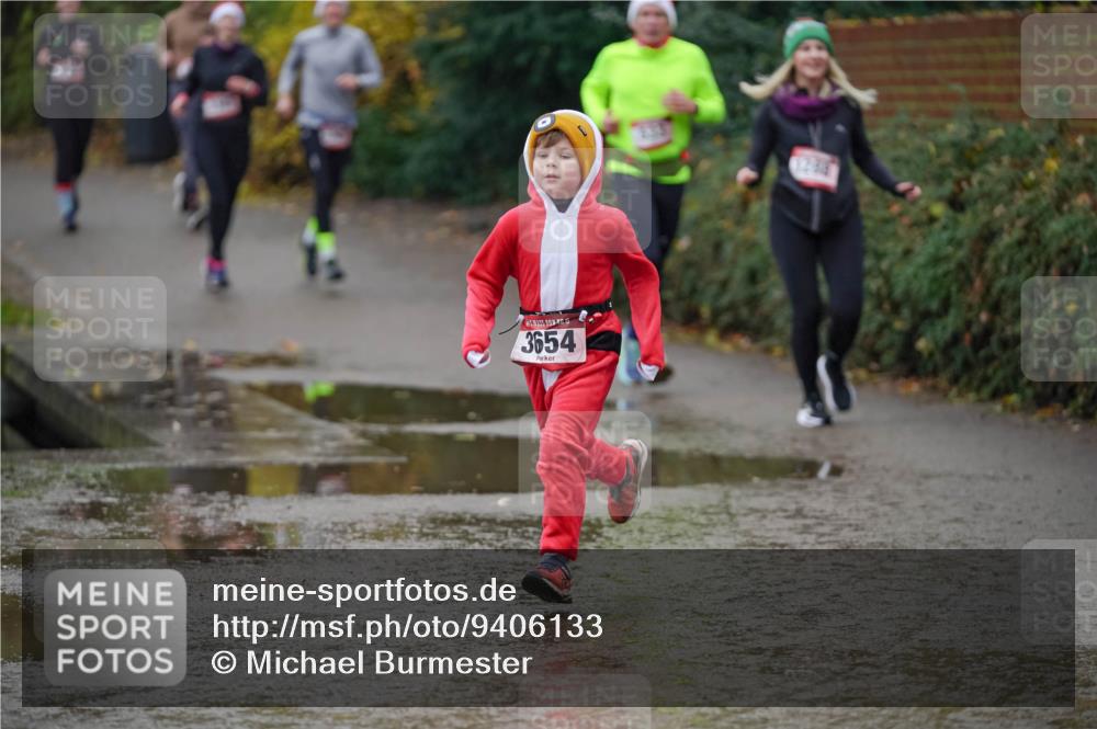 07.12.2025 - St. Pauli X-Mass-Run No. 15 Michael Burmester http://msf.ph/oto/9406133 07.12.2025 11:21:21 Laufen 3654, 133 meine-sportfotos.de