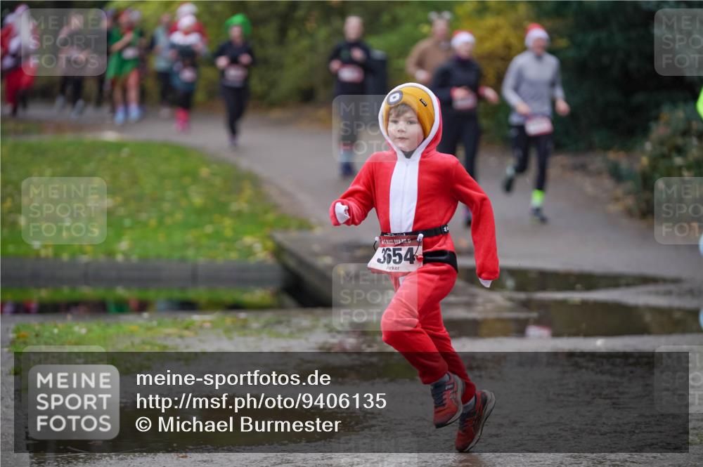 07.12.2025 - St. Pauli X-Mass-Run No. 15 Michael Burmester http://msf.ph/oto/9406135 07.12.2025 11:21:21 Laufen 3654 meine-sportfotos.de
