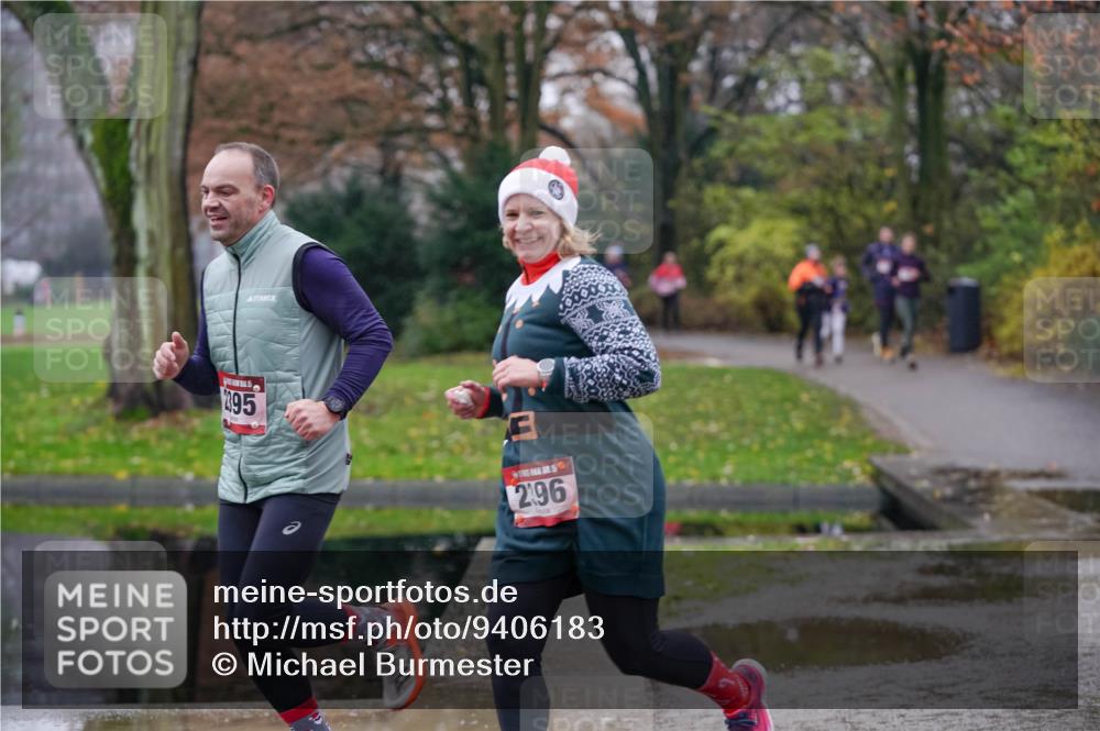 07.12.2025 - St. Pauli X-Mass-Run No. 15 Michael Burmester http://msf.ph/oto/9406183 07.12.2025 11:21:34 Laufen 395, 2, 96 meine-sportfotos.de