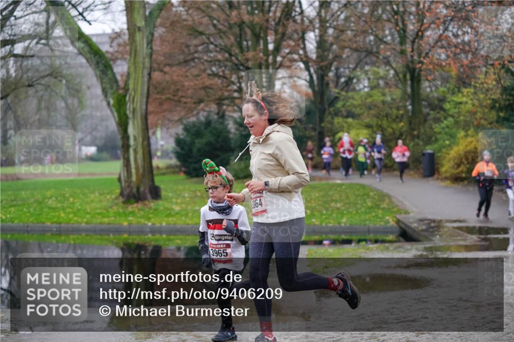 07.12.2025 - St. Pauli X-Mass-Run No. 15 Michael Burmester http://msf.ph/oto/9406209 07.12.2025 11:21:40 Laufen 15, 3965, 964 meine-sportfotos.de