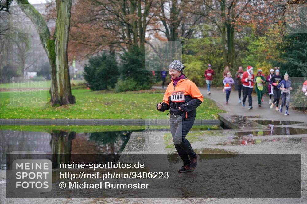 07.12.2025 - St. Pauli X-Mass-Run No. 15 Michael Burmester http://msf.ph/oto/9406223 07.12.2025 11:21:46 Laufen 3168 meine-sportfotos.de