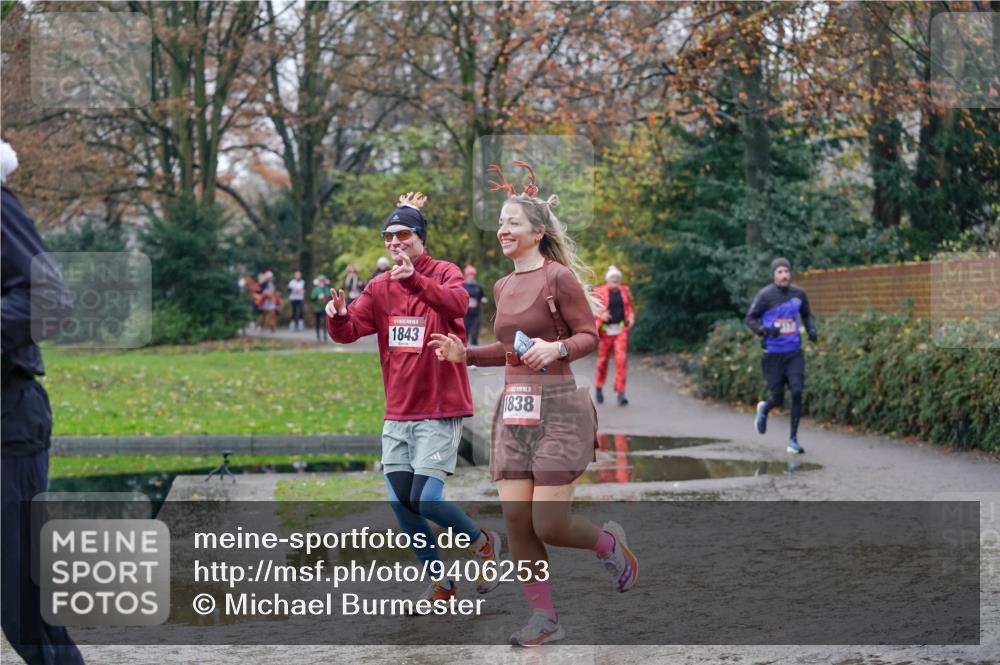 07.12.2025 - St. Pauli X-Mass-Run No. 15 Michael Burmester http://msf.ph/oto/9406253 07.12.2025 11:21:57 Laufen 1843, 1838 meine-sportfotos.de