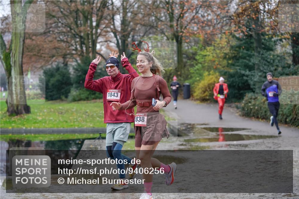 07.12.2025 - St. Pauli X-Mass-Run No. 15 Michael Burmester http://msf.ph/oto/9406256 07.12.2025 11:21:57 Laufen 1843, 15, 838 meine-sportfotos.de
