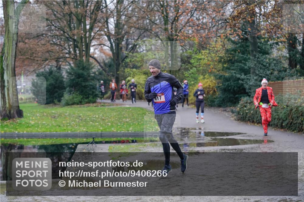 07.12.2025 - St. Pauli X-Mass-Run No. 15 Michael Burmester http://msf.ph/oto/9406266 07.12.2025 11:21:59 Laufen 617 meine-sportfotos.de