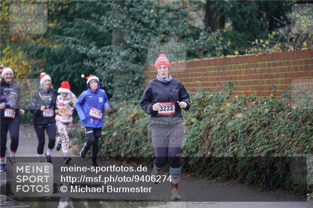 07.12.2025 - St. Pauli X-Mass-Run No. 15 Michael Burmester http://msf.ph/oto/9406274 07.12.2025 11:22:03 Laufen 1949, 1954, 3435, 3222 meine-sportfotos.de