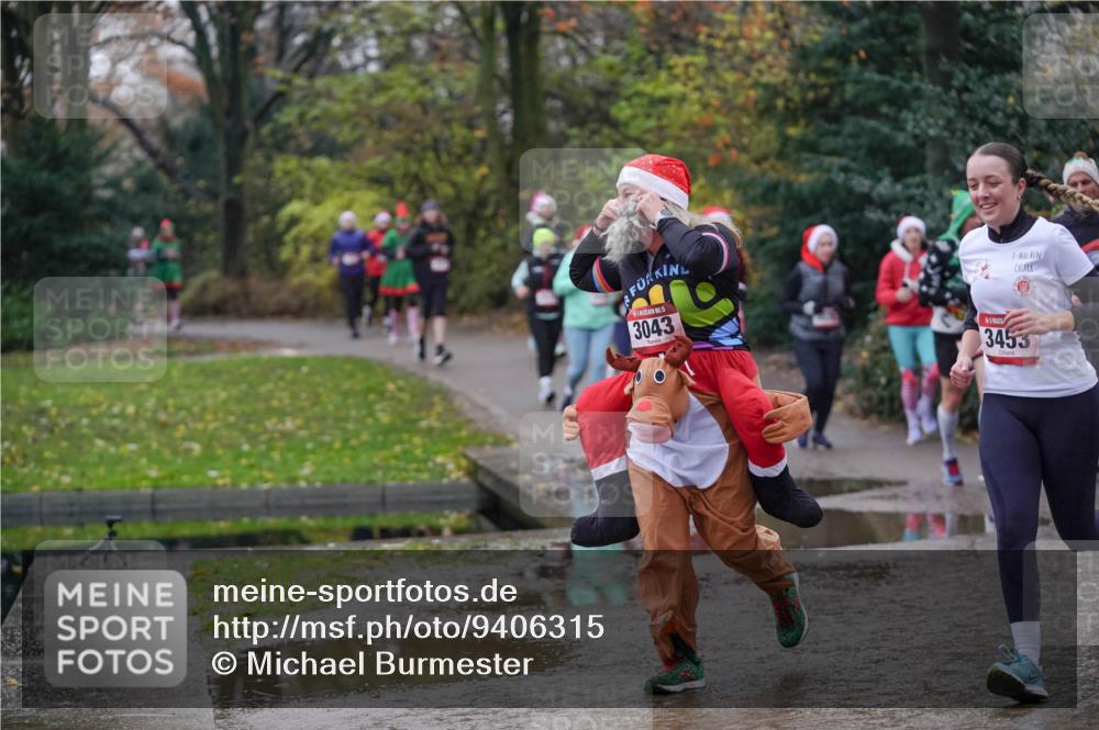 07.12.2025 - St. Pauli X-Mass-Run No. 15 Michael Burmester http://msf.ph/oto/9406315 07.12.2025 11:22:16 Laufen 3043, 3453 meine-sportfotos.de
