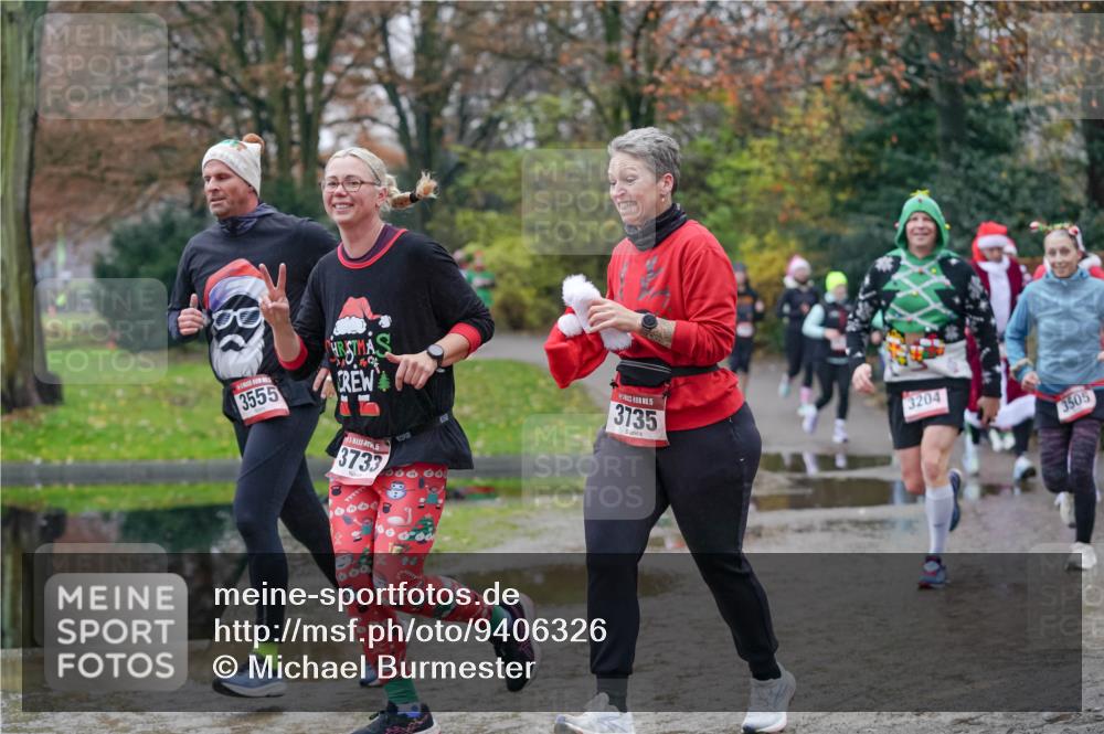 07.12.2025 - St. Pauli X-Mass-Run No. 15 Michael Burmester http://msf.ph/oto/9406326 07.12.2025 11:22:19 Laufen 3555, 15, 3735, 3204, 3505, 3733 meine-sportfotos.de