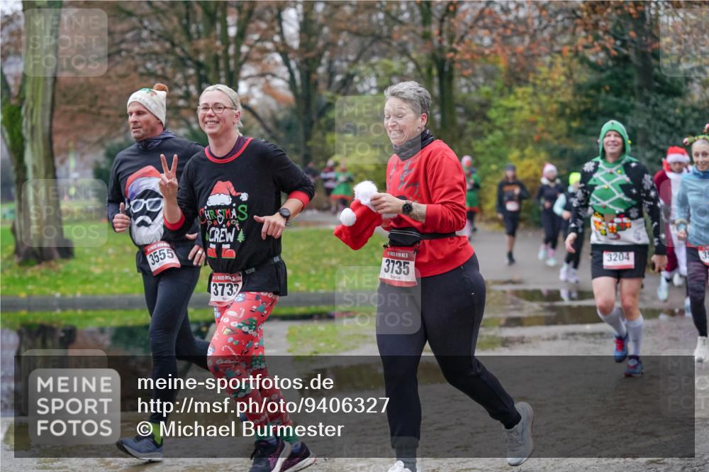 07.12.2025 - St. Pauli X-Mass-Run No. 15 Michael Burmester http://msf.ph/oto/9406327 07.12.2025 11:22:19 Laufen 3555, 3733, 15, 3735, 3204 meine-sportfotos.de