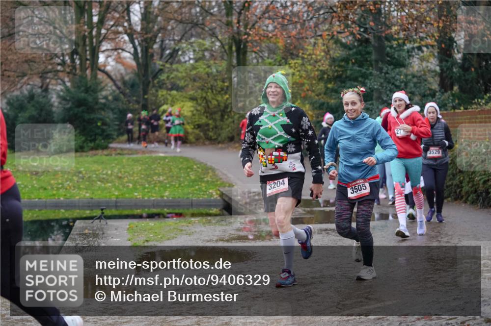 07.12.2025 - St. Pauli X-Mass-Run No. 15 Michael Burmester http://msf.ph/oto/9406329 07.12.2025 11:22:19 Laufen 3204, 3505, 27, 3529 meine-sportfotos.de