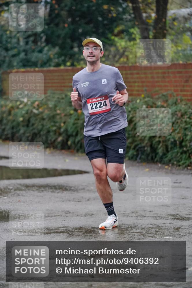 07.12.2025 - St. Pauli X-Mass-Run No. 15 Michael Burmester http://msf.ph/oto/9406392 07.12.2025 09:37:27 Laufen 15, 2224 meine-sportfotos.de