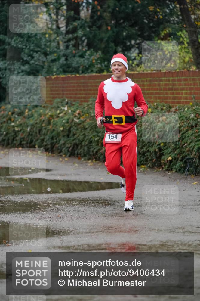 07.12.2025 - St. Pauli X-Mass-Run No. 15 Michael Burmester http://msf.ph/oto/9406434 07.12.2025 09:37:48 Laufen 000, 154 meine-sportfotos.de