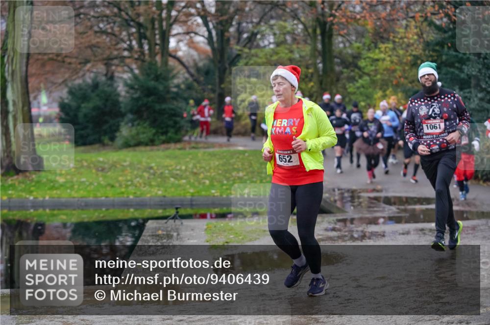 07.12.2025 - St. Pauli X-Mass-Run No. 15 Michael Burmester http://msf.ph/oto/9406439 07.12.2025 11:22:39 Laufen 15, 652, 1061 meine-sportfotos.de