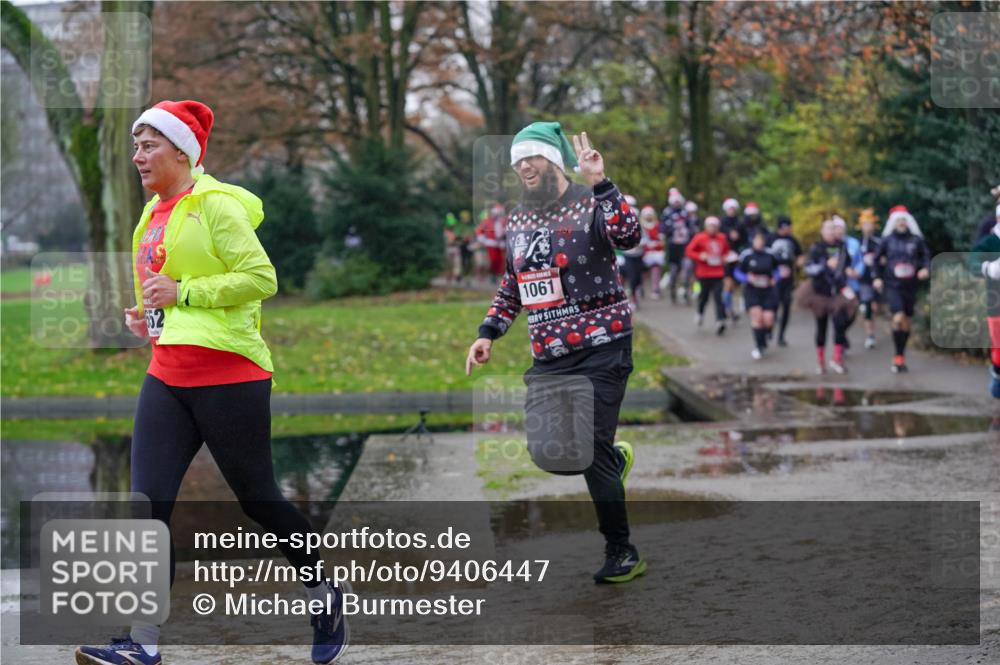 07.12.2025 - St. Pauli X-Mass-Run No. 15 Michael Burmester http://msf.ph/oto/9406447 07.12.2025 11:22:40 Laufen 1061 meine-sportfotos.de