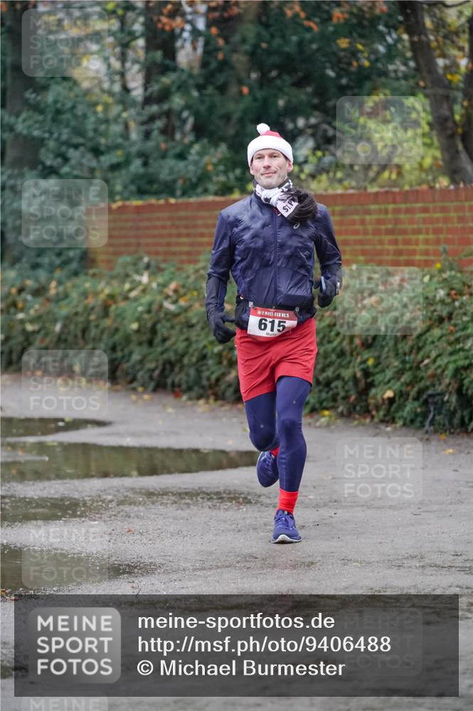 07.12.2025 - St. Pauli X-Mass-Run No. 15 Michael Burmester http://msf.ph/oto/9406488 07.12.2025 09:37:59 Laufen 15, 615 meine-sportfotos.de