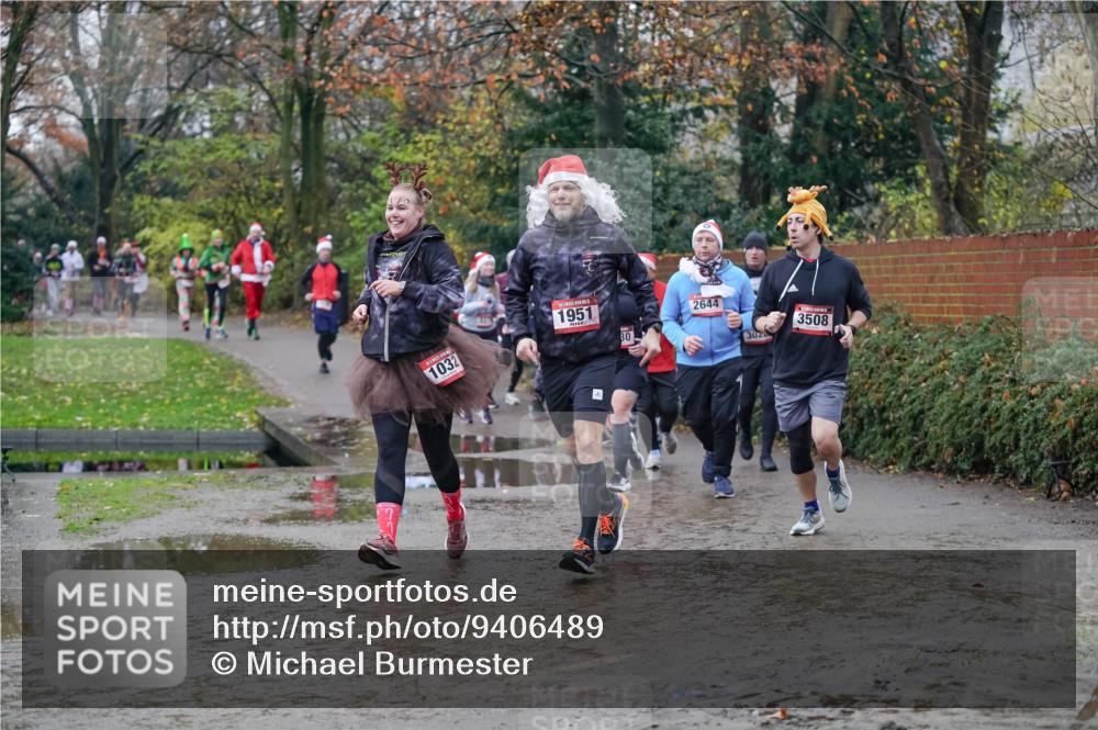 07.12.2025 - St. Pauli X-Mass-Run No. 15 Michael Burmester http://msf.ph/oto/9406489 07.12.2025 11:22:46 Laufen 1032, 1951, 30, 2644, 302, 3508 meine-sportfotos.de