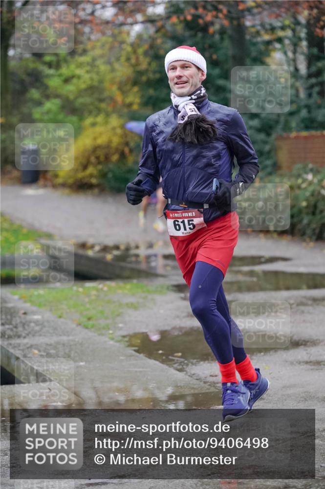 07.12.2025 - St. Pauli X-Mass-Run No. 15 Michael Burmester http://msf.ph/oto/9406498 07.12.2025 09:38:00 Laufen 15, 615 meine-sportfotos.de