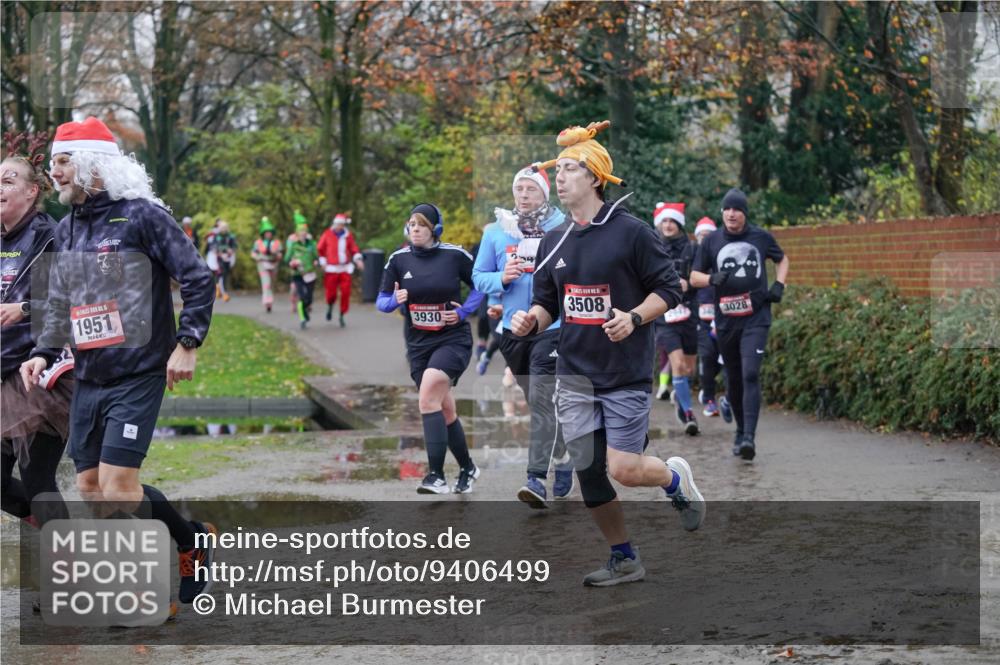 07.12.2025 - St. Pauli X-Mass-Run No. 15 Michael Burmester http://msf.ph/oto/9406499 07.12.2025 11:22:47 Laufen 1951, 3930, 1, 214, 3508, 3028 meine-sportfotos.de