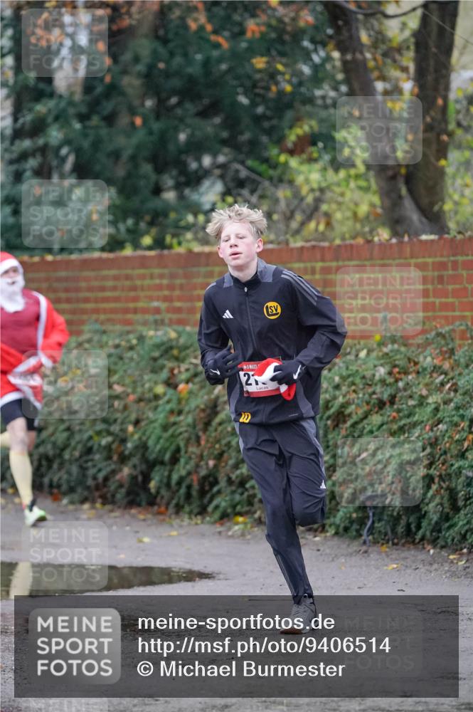 07.12.2025 - St. Pauli X-Mass-Run No. 15 Michael Burmester http://msf.ph/oto/9406514 07.12.2025 09:38:06 Laufen 21, 20 meine-sportfotos.de