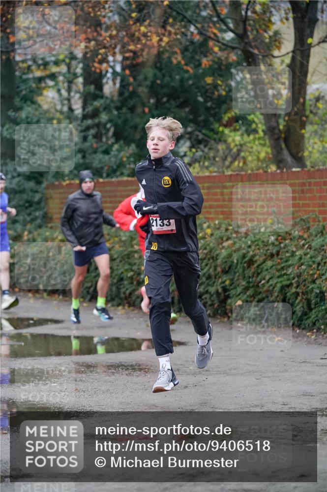 07.12.2025 - St. Pauli X-Mass-Run No. 15 Michael Burmester http://msf.ph/oto/9406518 07.12.2025 09:38:07 Laufen 2133, 20 meine-sportfotos.de