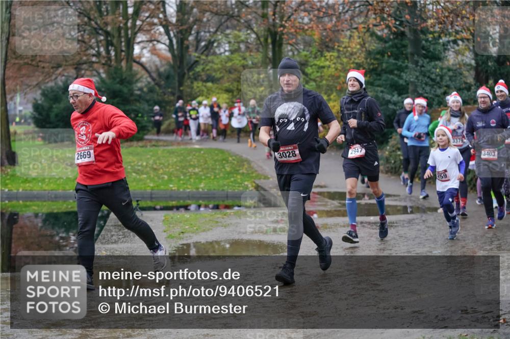07.12.2025 - St. Pauli X-Mass-Run No. 15 Michael Burmester http://msf.ph/oto/9406521 07.12.2025 11:22:49 Laufen 2669, 3028, 2947, 59, 3379, 3403 meine-sportfotos.de