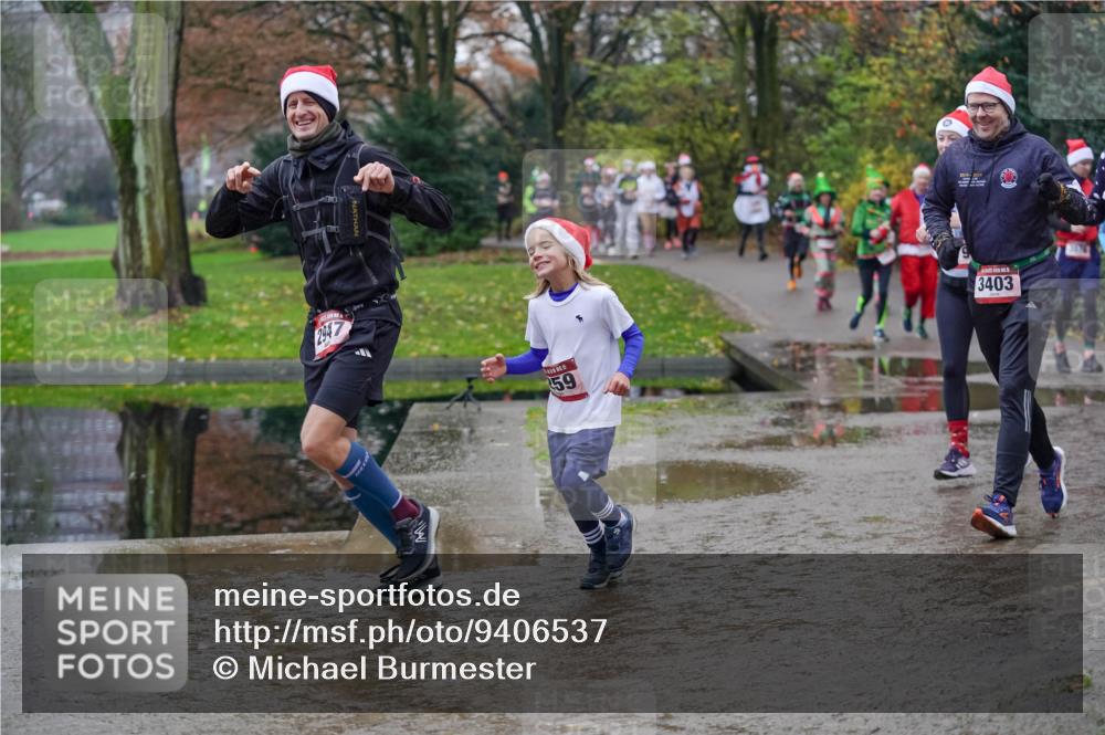 07.12.2025 - St. Pauli X-Mass-Run No. 15 Michael Burmester http://msf.ph/oto/9406537 07.12.2025 11:22:51 Laufen 2947, 15, 59, 3403 meine-sportfotos.de